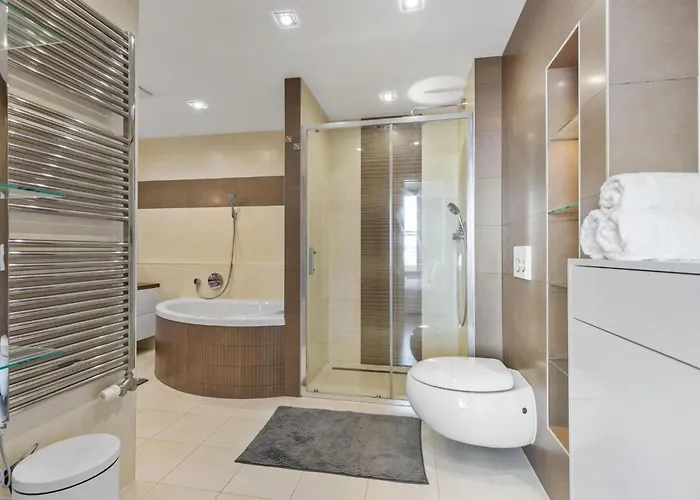 Sky In - With 2 Parking Places *