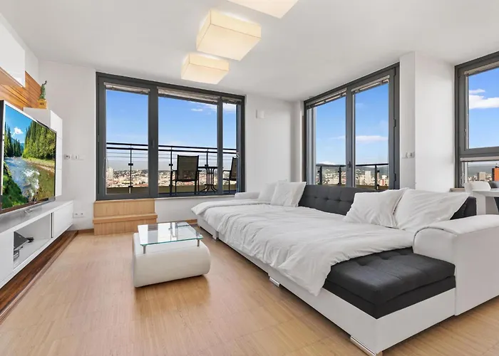 Sky In - With 2 Parking Places Lejlighed