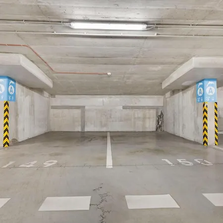 Апартаменти Sky In - With 2 Parking Places *