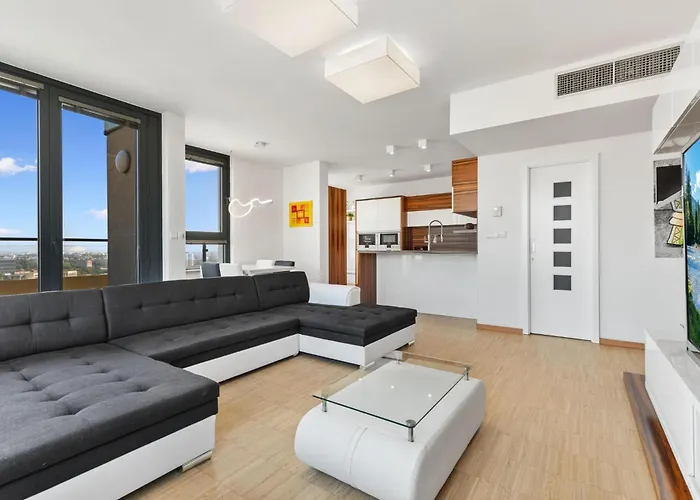 Sky In - With 2 Parking Places Apartmán *